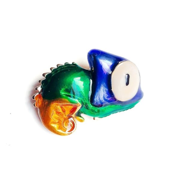 Baby Chamelion Enamel Pin Broach - Picture 2 of 4